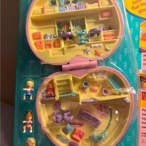 Polly pocket perfect playroom 1994 brand new